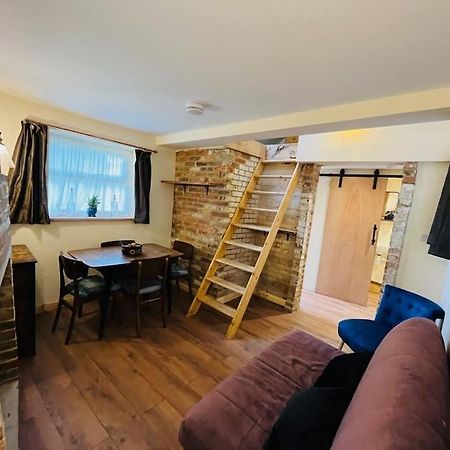 Cute And Cosy Little Cottage 希思菲尔德 外观 照片